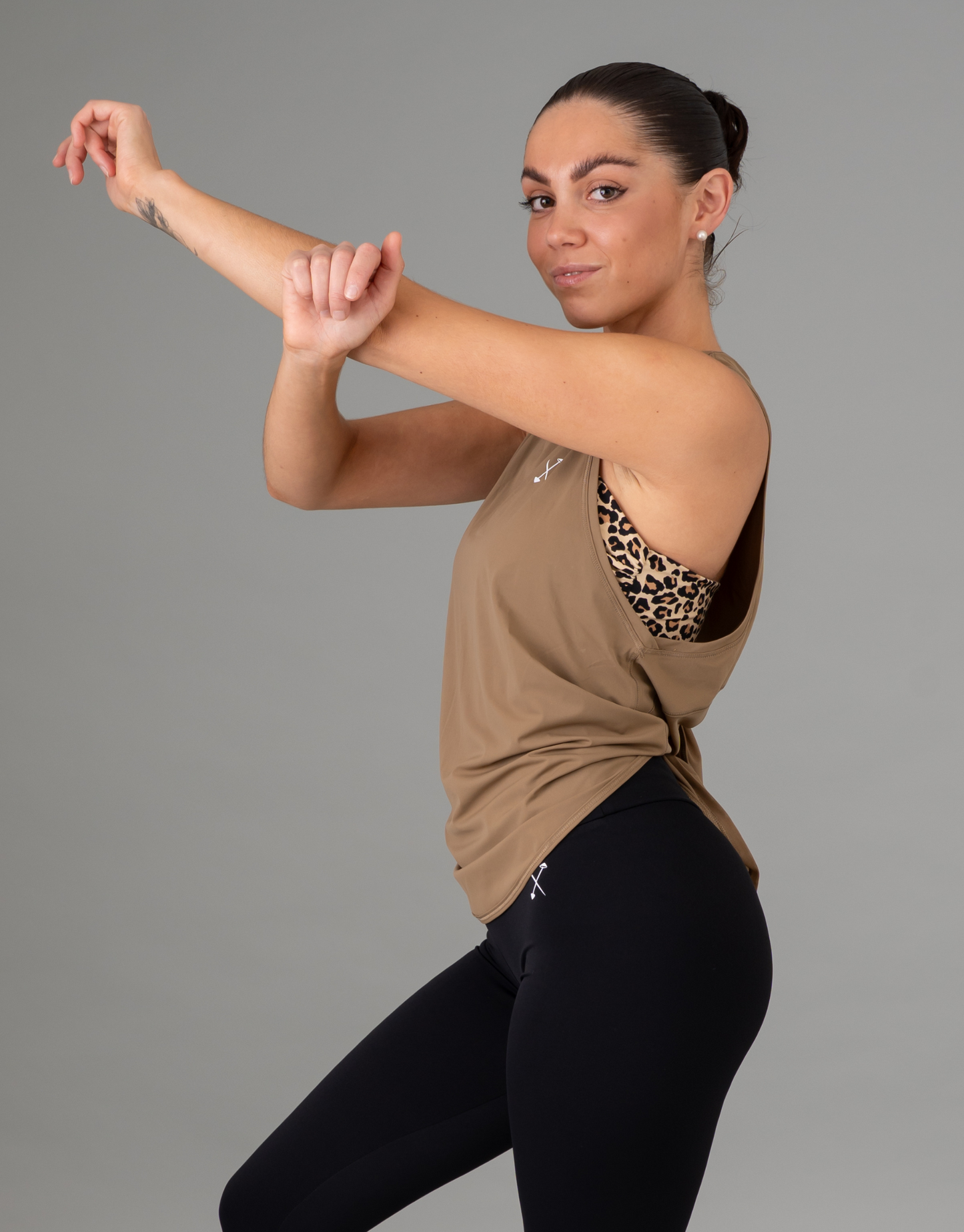 Riven Multi Way T-shirt Tan