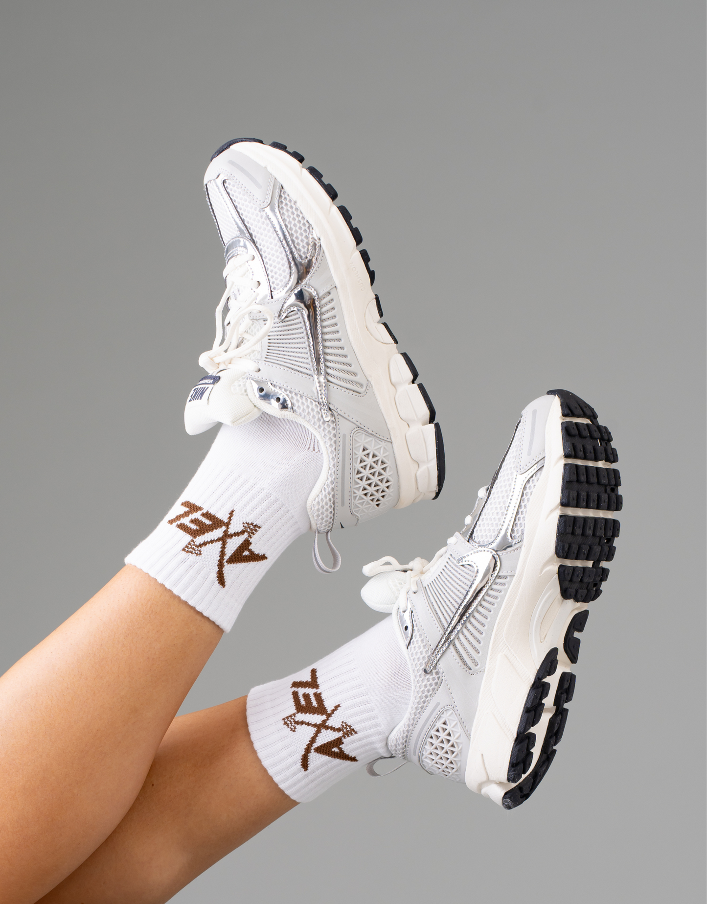 Midi Crew Socks - Limited Edition Brown