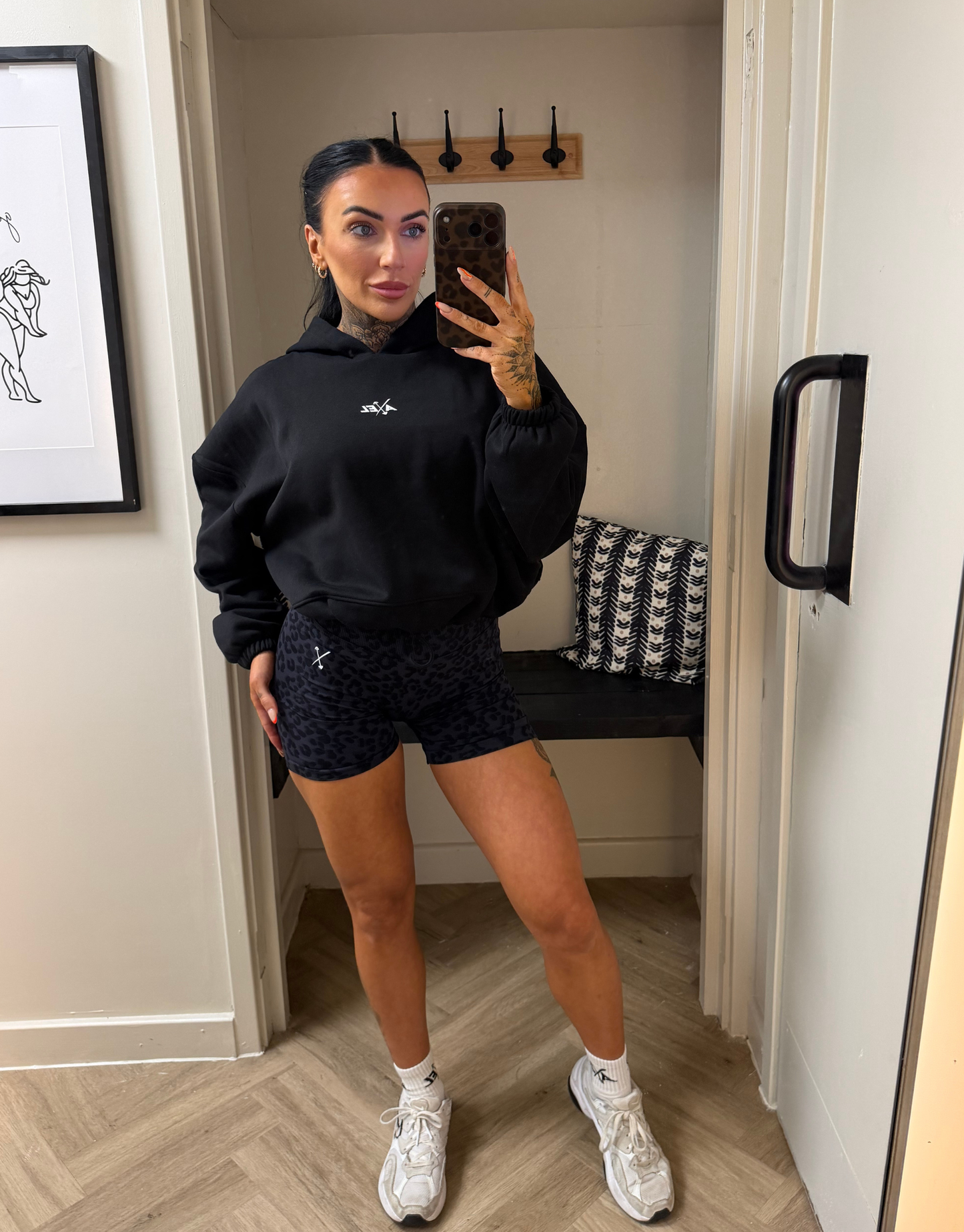 Classic Cropped Hoodie - Black
