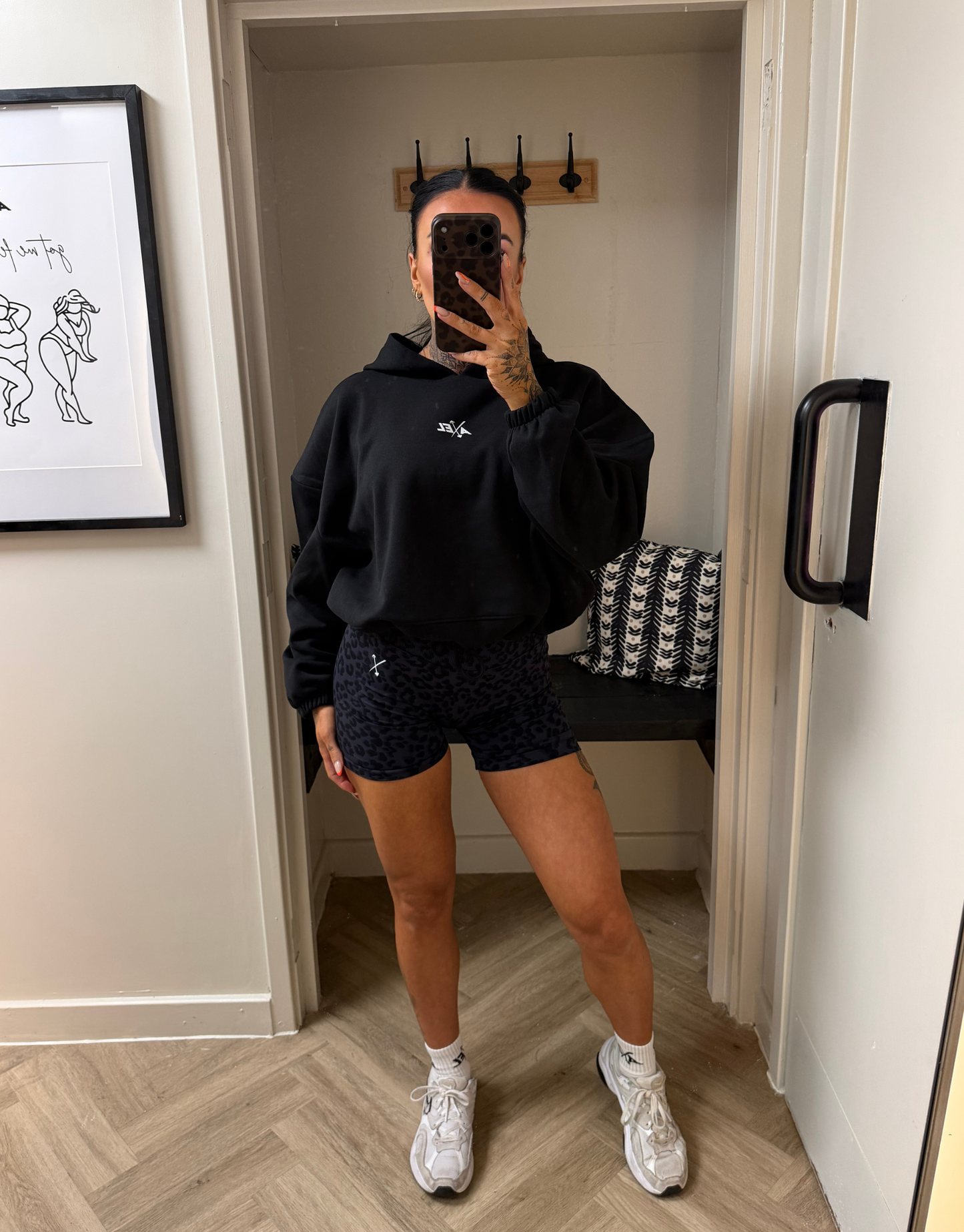 Classic Cropped Hoodie - Black