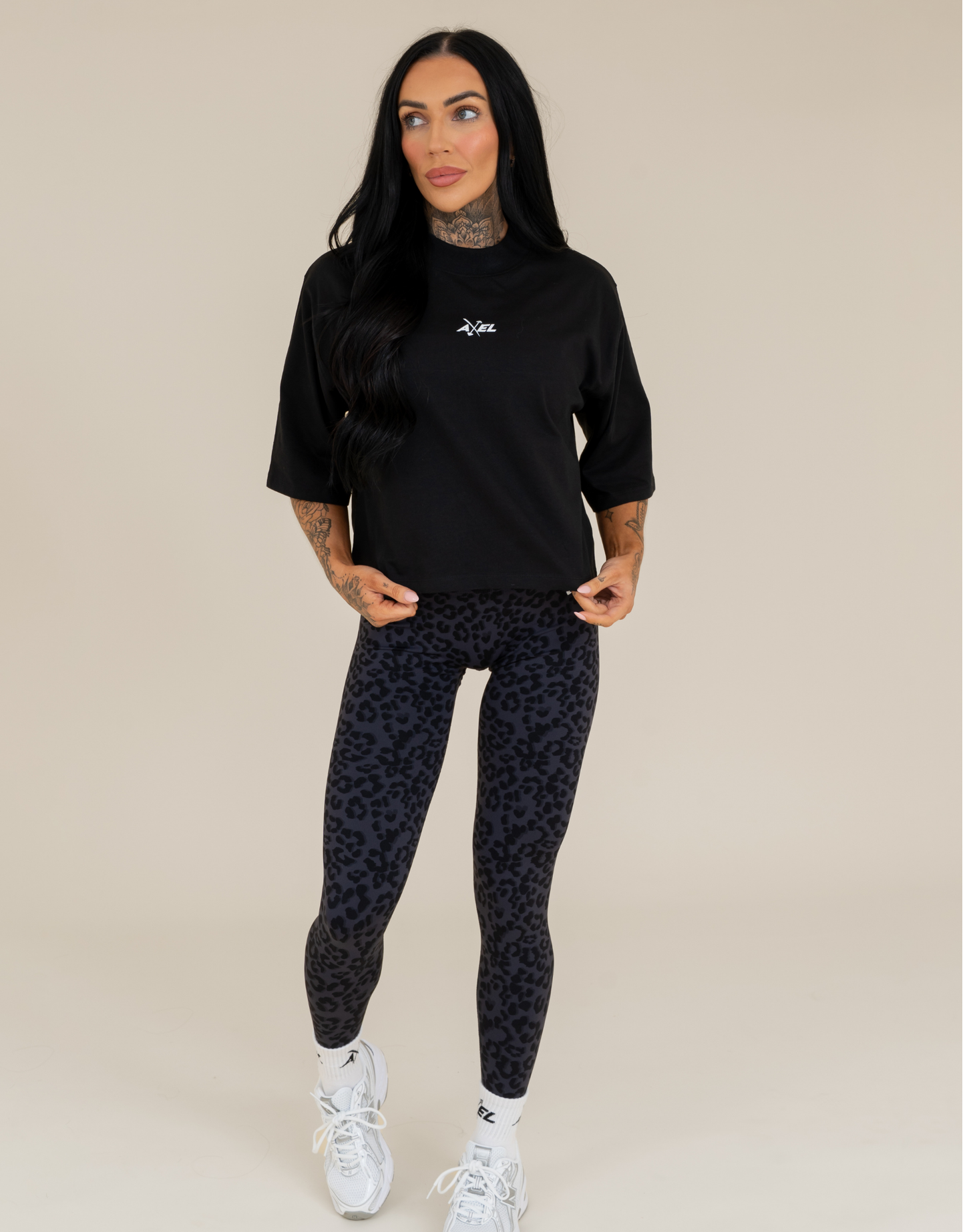 Essential Cropped T-Shirt - Black
