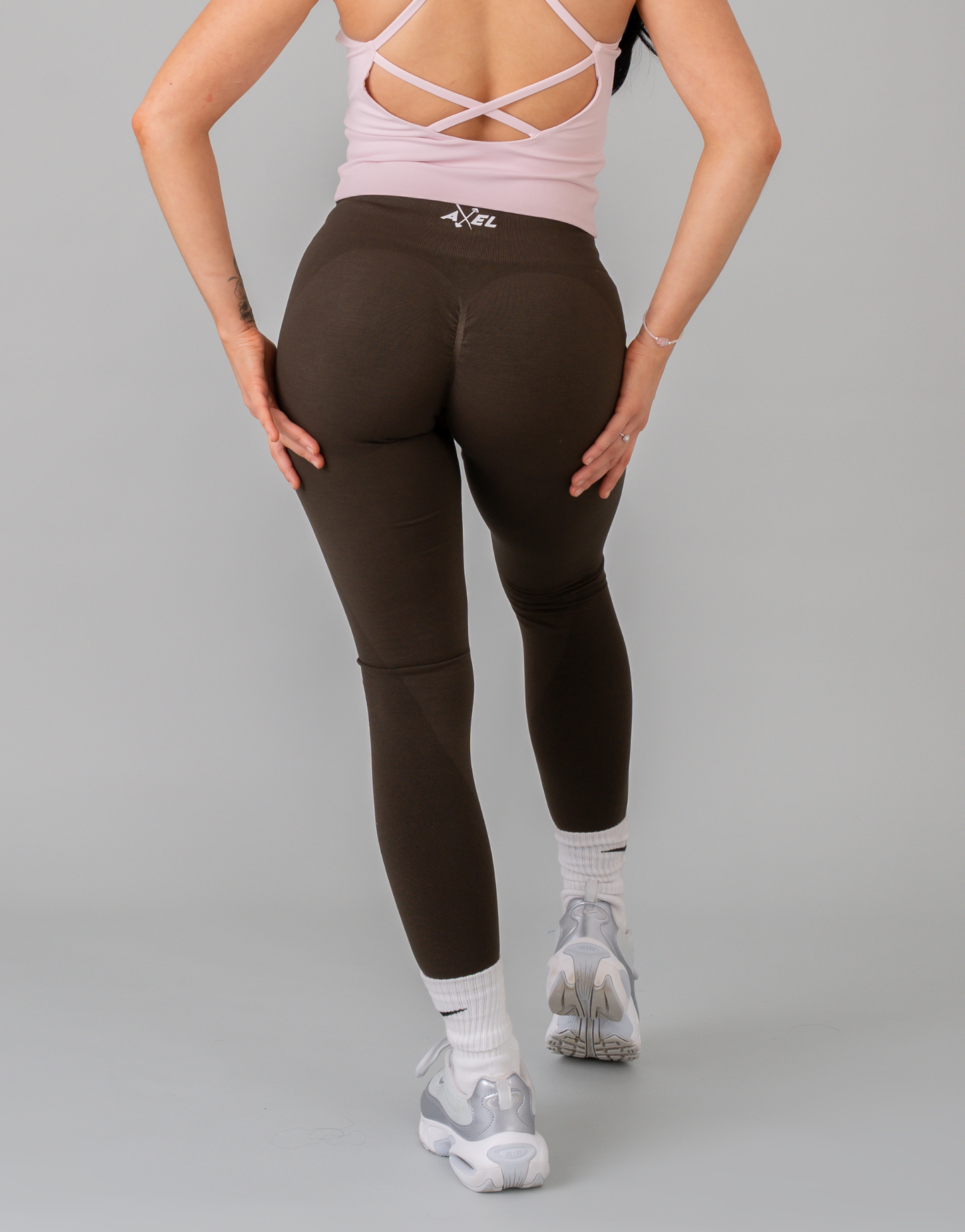 Seamless Scrunch Leggings - Khaki Green (January Subscription)